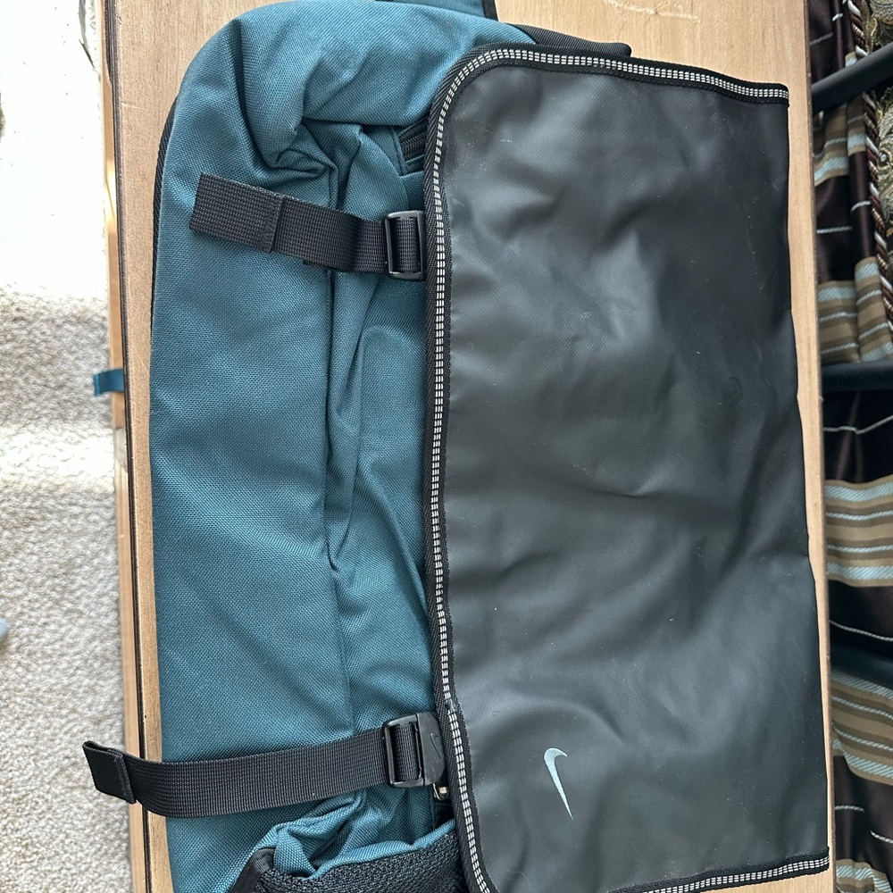 Nike Messenger Shoulder Commuter Bag